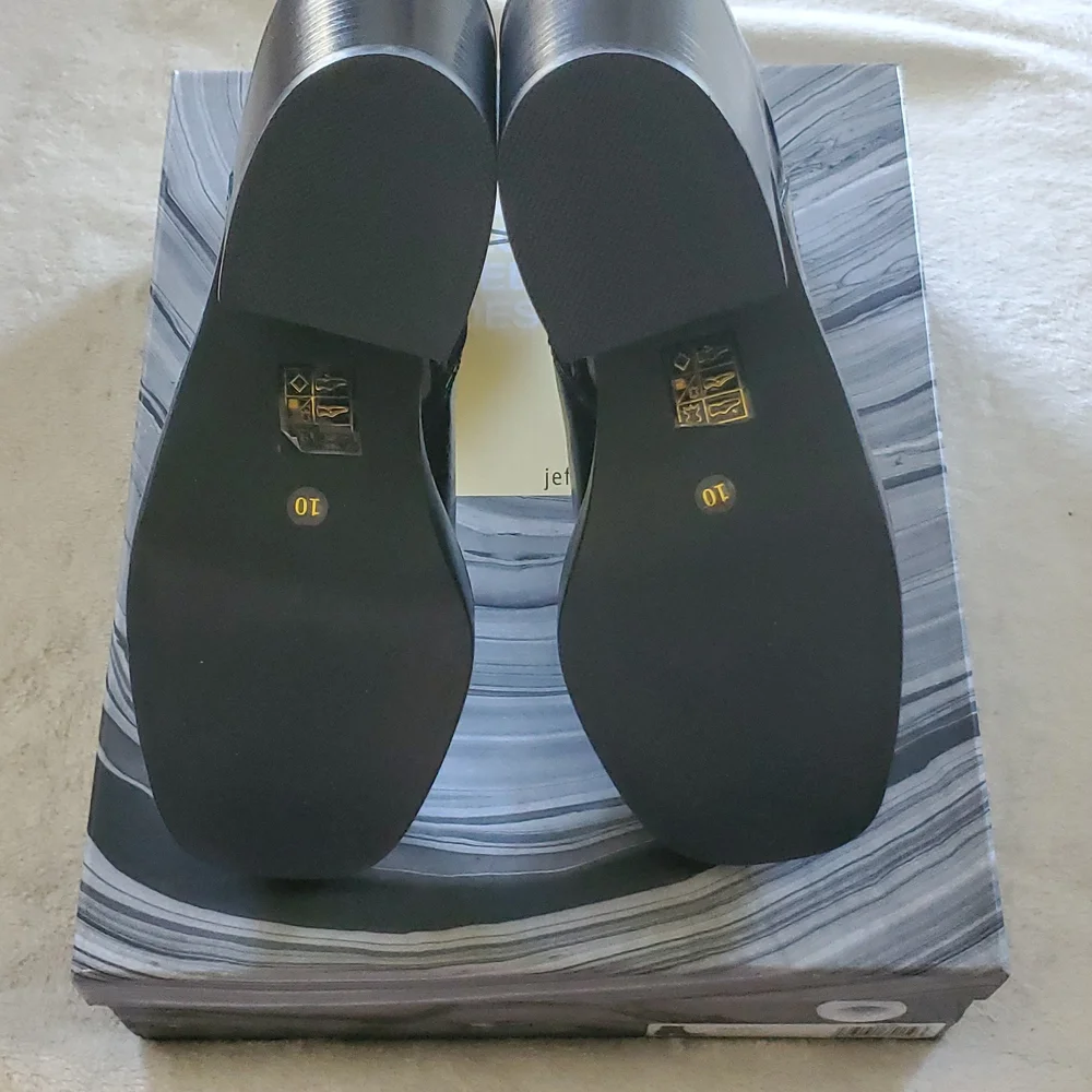 NWT Jeffery Campbell - Picture 4 of 9